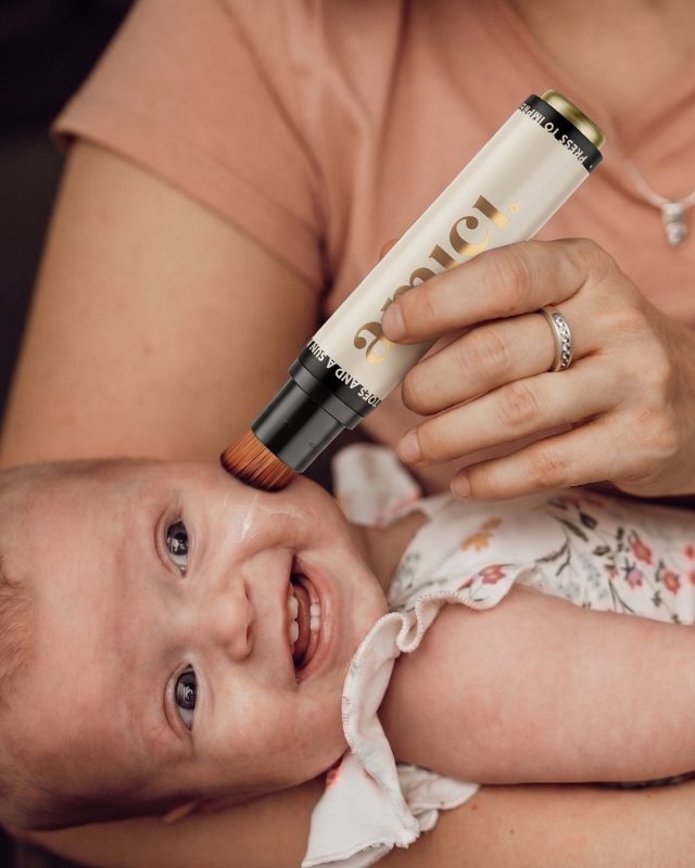 Sunscreen applicator action